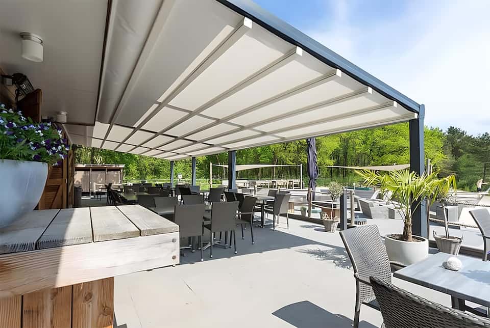Retractable Pergola Roof