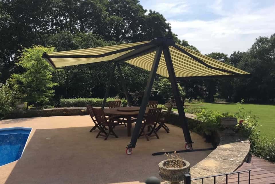 Awning on Wheels